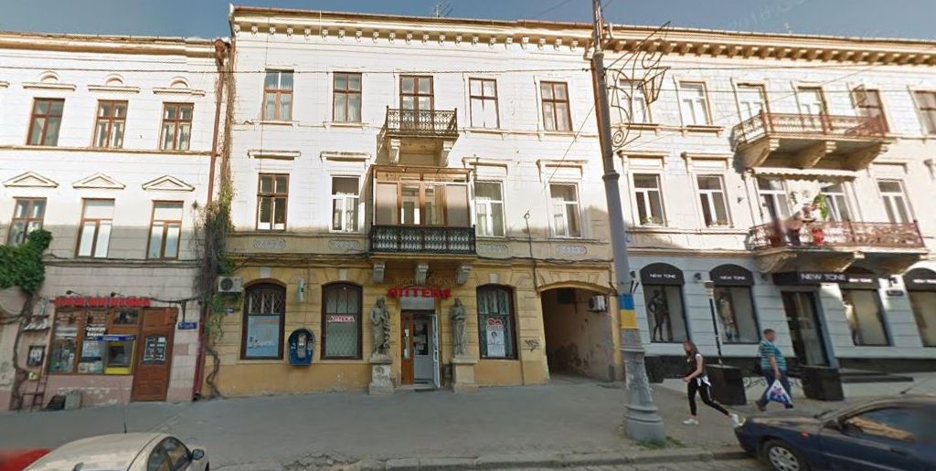 Петро Петраш купив 157,1 кв.м. підвалу і першого поверху за 2466 грн./кв.м. на вул. Головній, 33