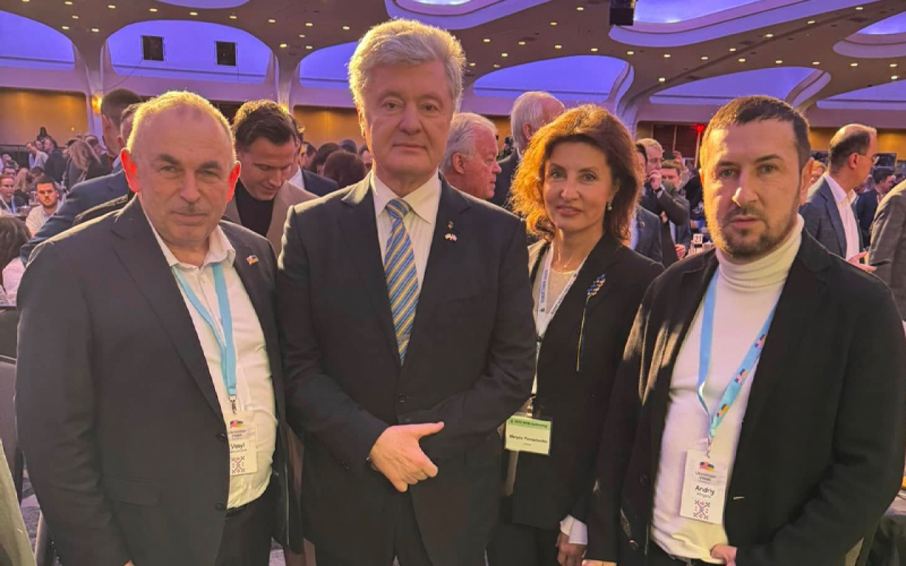Хрипта та Порошенко